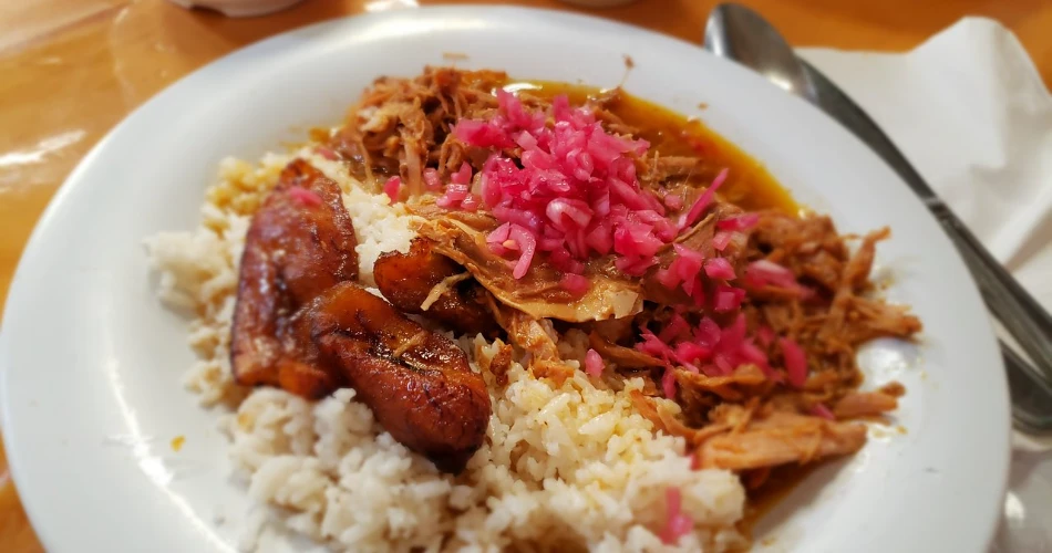 Where to Eat in Cancun? – Top Spots!