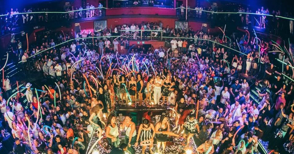8 Best Beach Clubs and Bars in Cancun